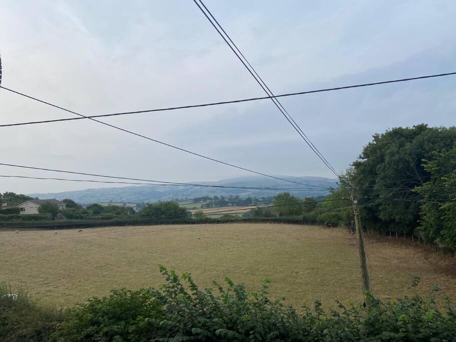 Quarryman'S Holiday Let Llysfaen Екстер'єр фото